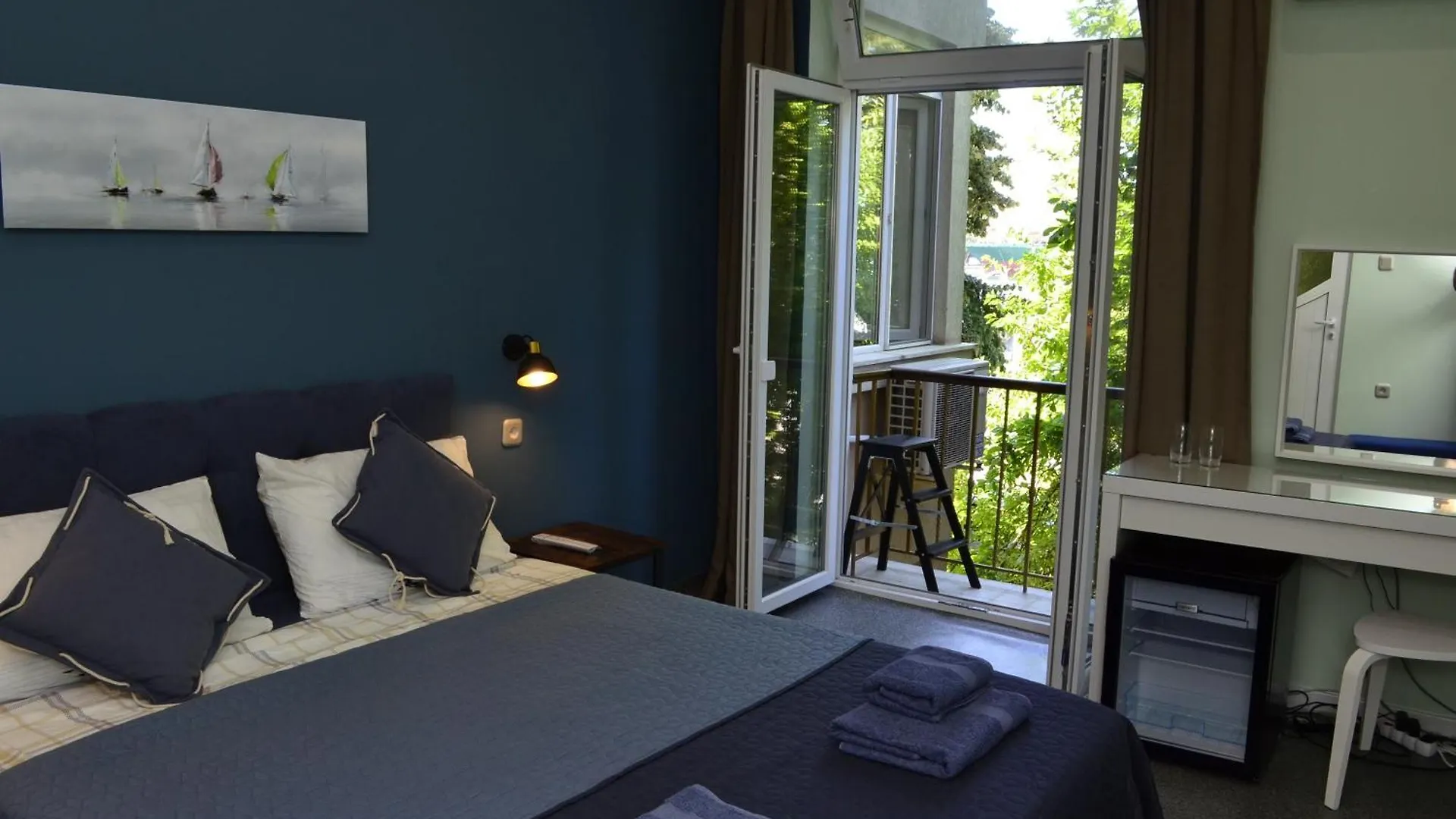 Sea Vibes 1 Bedroom Apartment - Free Public Parking, Wifi, Cable & Smart Tv, 0,9 Km To Beach Varna